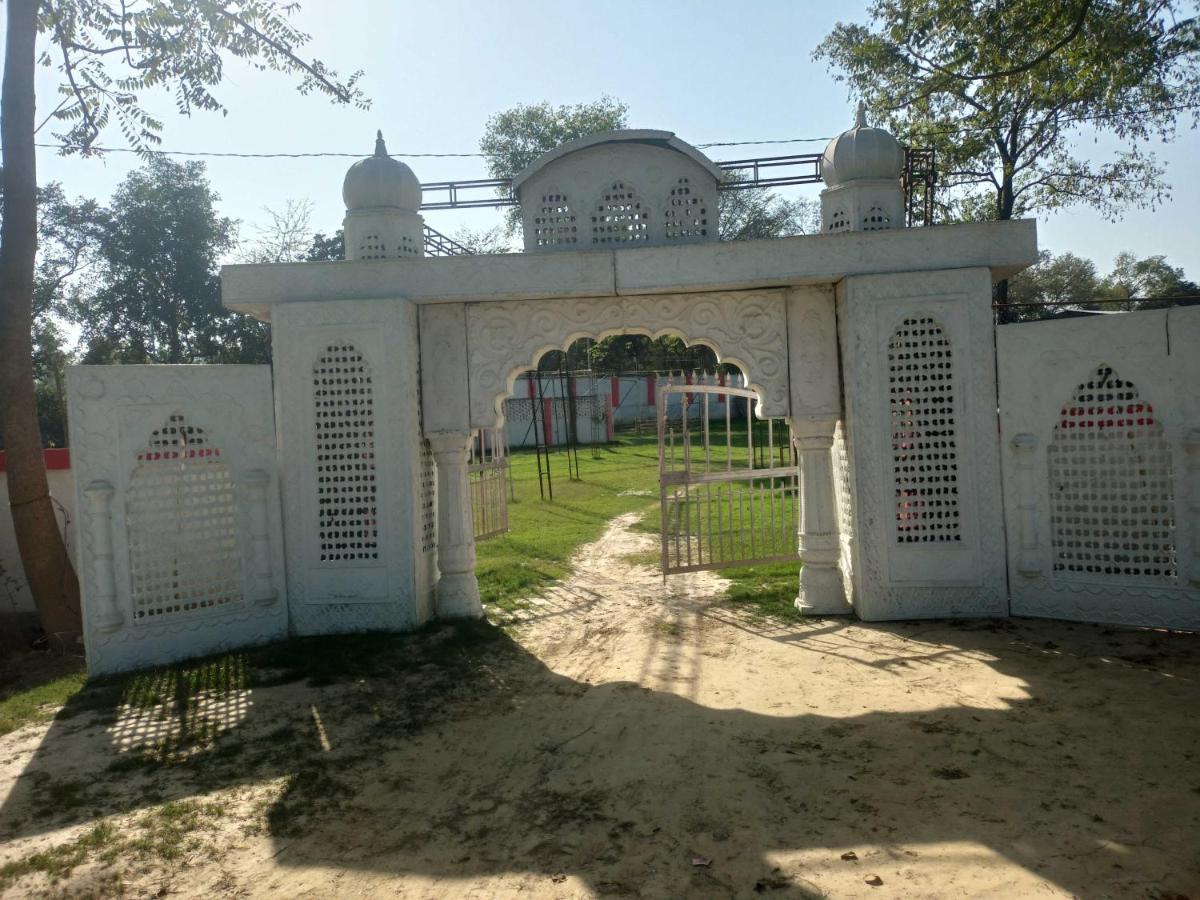 Oyo Hotel Ss Grand Lucknow Exteriör bild
